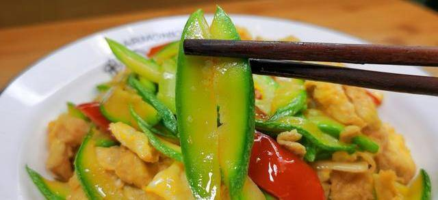 【家常菜】西葫芦炒鸡蛋